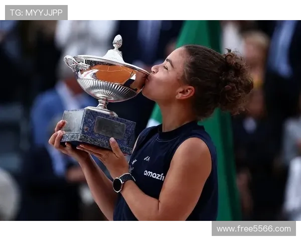 伊埃拉胜保利尼首进迪拜十六强